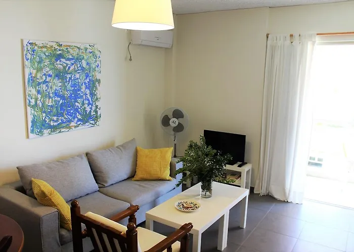 Apartment Sea View In Front Of The Beach Of Agia Marina